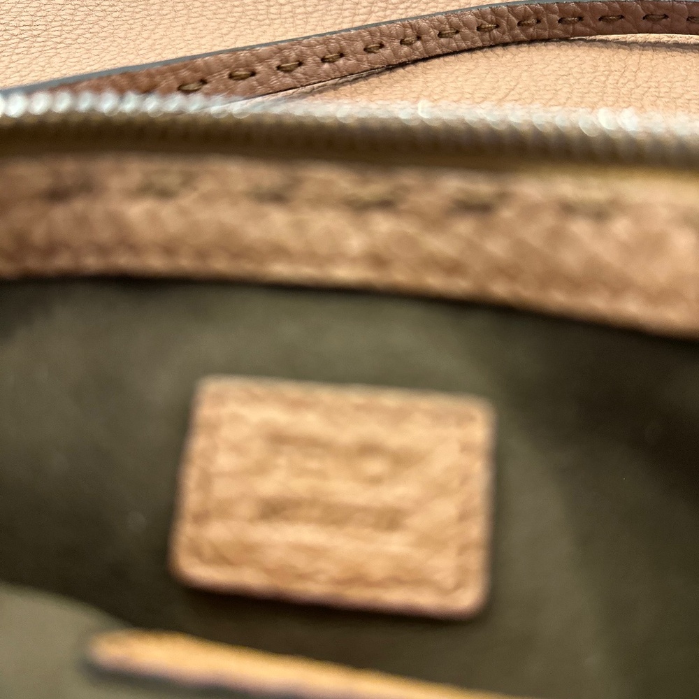Fendi Tote Bag - Picture 6 of 11